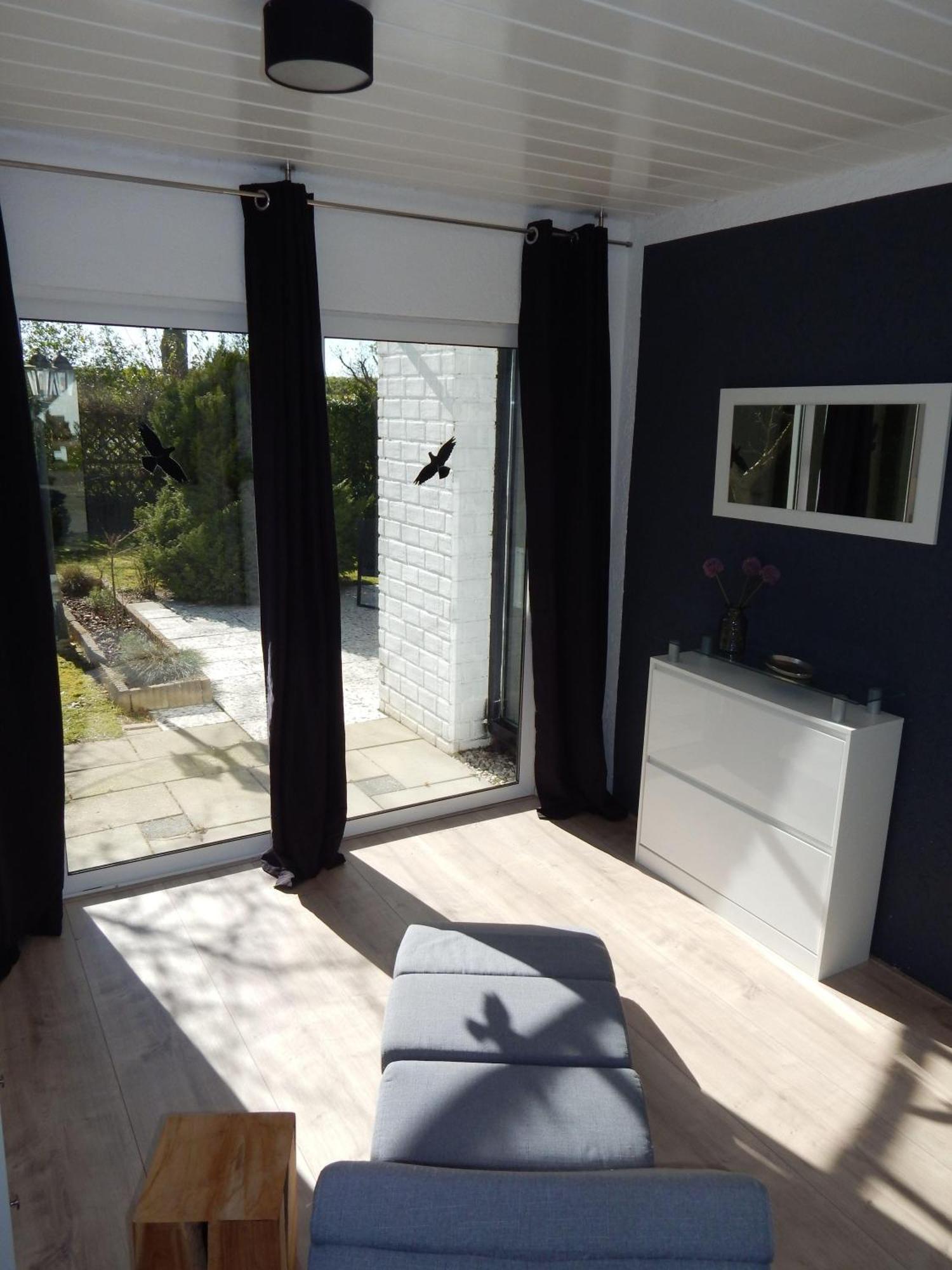 Wunderschoenes-freihstehendes-Ferienhaus-an-der-See-Sauna-Strand-Yachthafen-WLAN Bruinisse Exterior foto