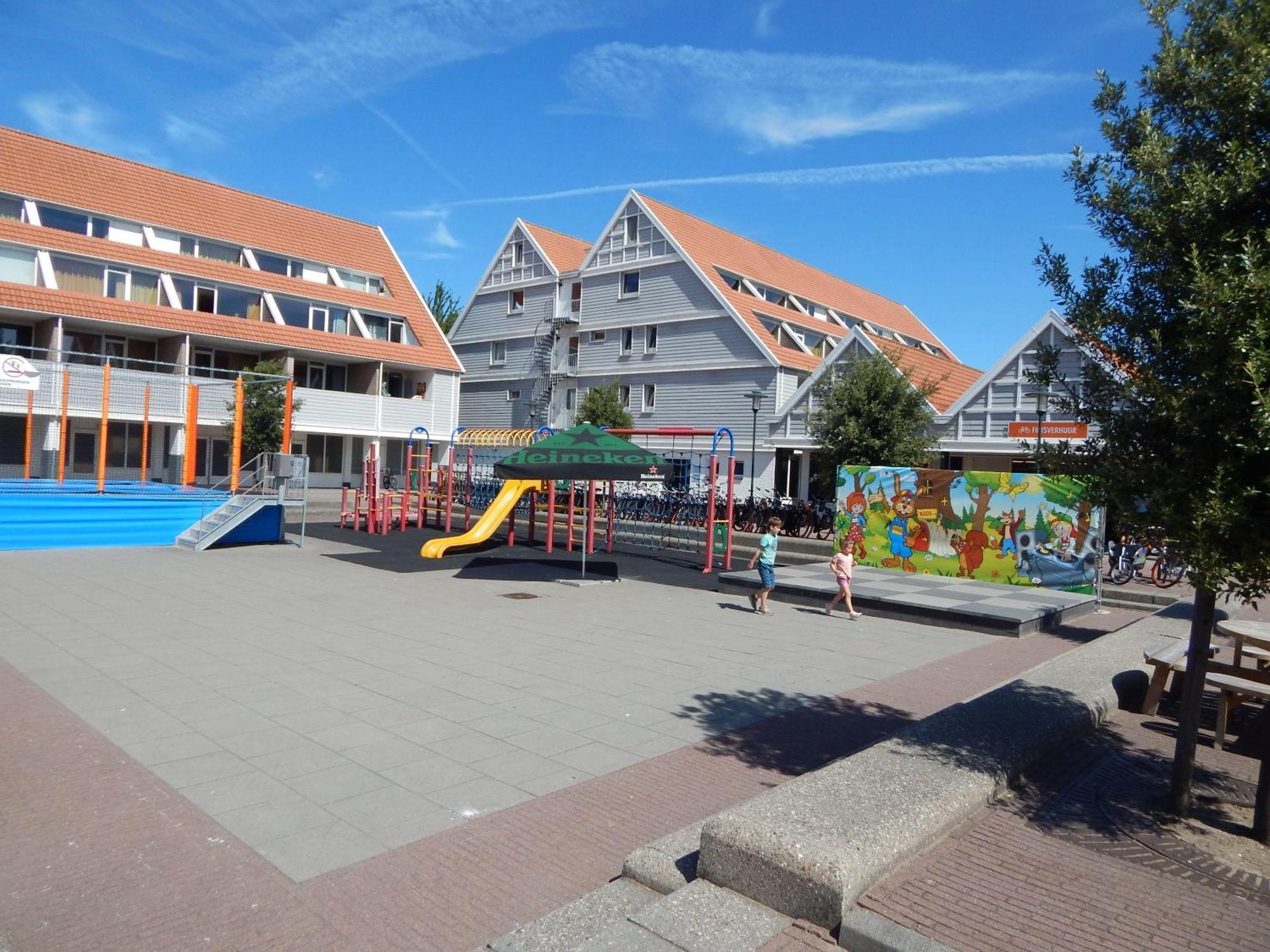 Wunderschoenes-freihstehendes-Ferienhaus-an-der-See-Sauna-Strand-Yachthafen-WLAN Bruinisse Exterior foto